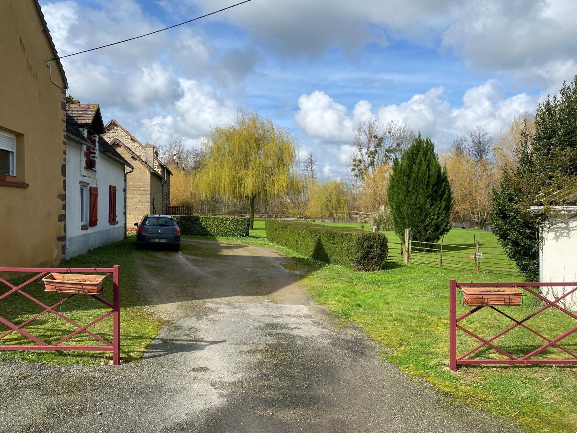 Le Petitepinay Bed and Breakfast Moitron-sur-Sarthe Εξωτερικό φωτογραφία